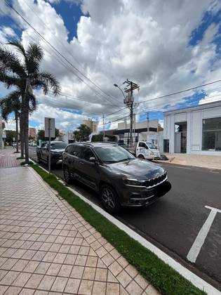 JEEP COMMANDER 2.0 TD380 TURBO DIESEL OVERLAND AT9